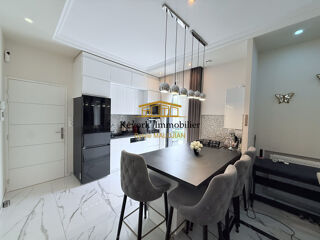  Maison à vendre 10 pièces 185 m²