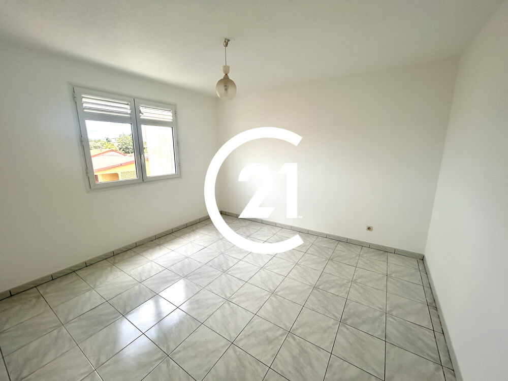 Vente Appartement appartement T3 Lamentin entiérement rénové Lamentin