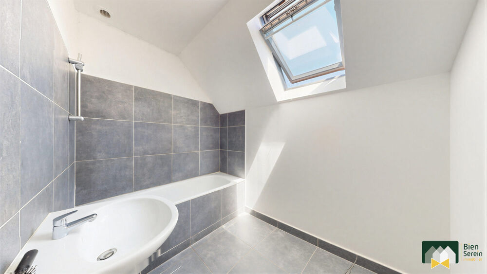 Vente Maison MAISON D'ARTISAN 3 CHAMBRES AVEC SEJOUR SPACIEUX - LE FAVRIL Le favril