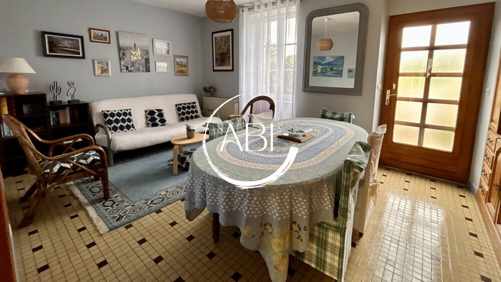 Maison de 105 m² avec garage et bâtiment