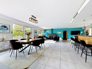  Maison à louer 5 pièces 179 m²