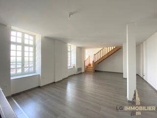  Appartement à louer 3 pièces 82 m²