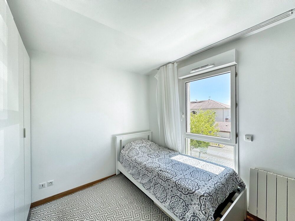 Vente Appartement T4 traversant au centre de Prévessin- Moëns Prévessin-moëns