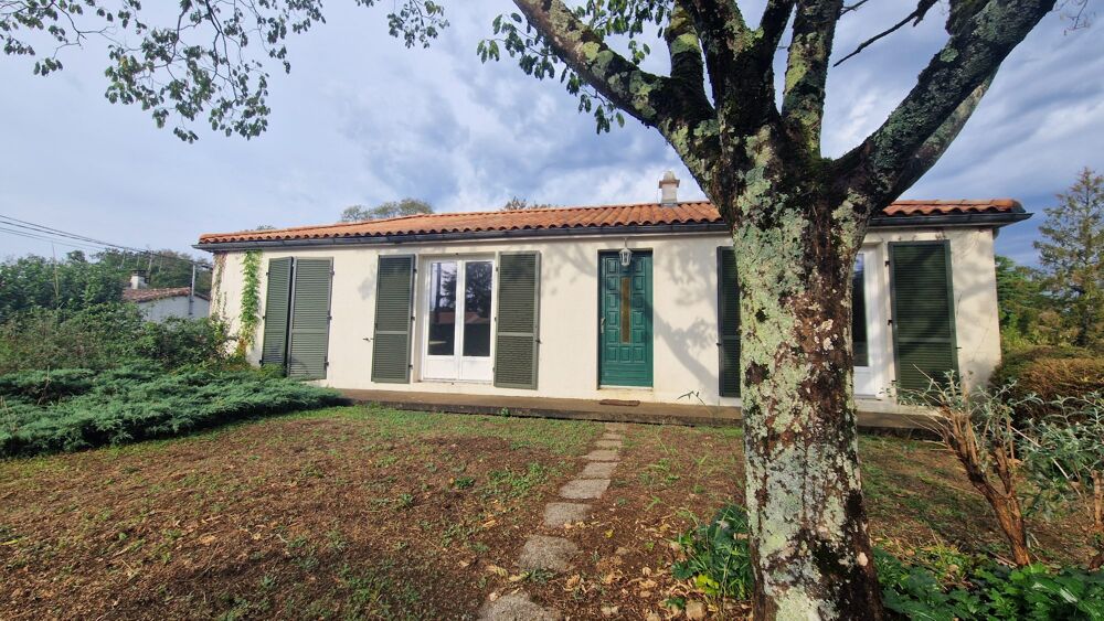 Vente Maison Maison à vendre La Crèche La crèche