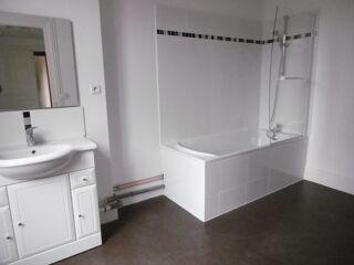  Appartement à louer 4 pièces 92 m²