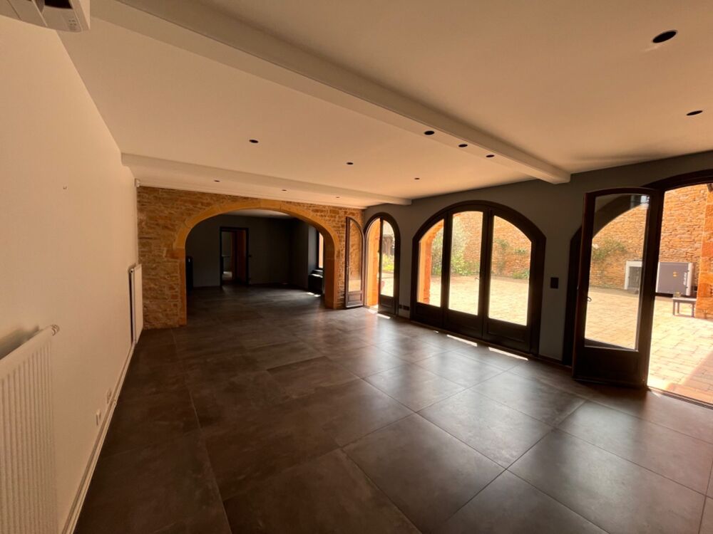 Location Maison BELLE MAISON EN PIERRES DOREES A LOUER Marcy