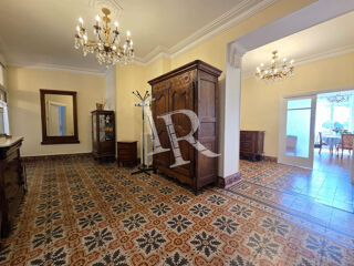  Maison � vendre 9 pi�ces 303 m�