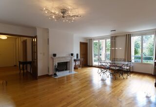  Appartement à louer 4 pièces 119 m²