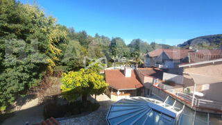  Immeuble � vendre 1300 m�