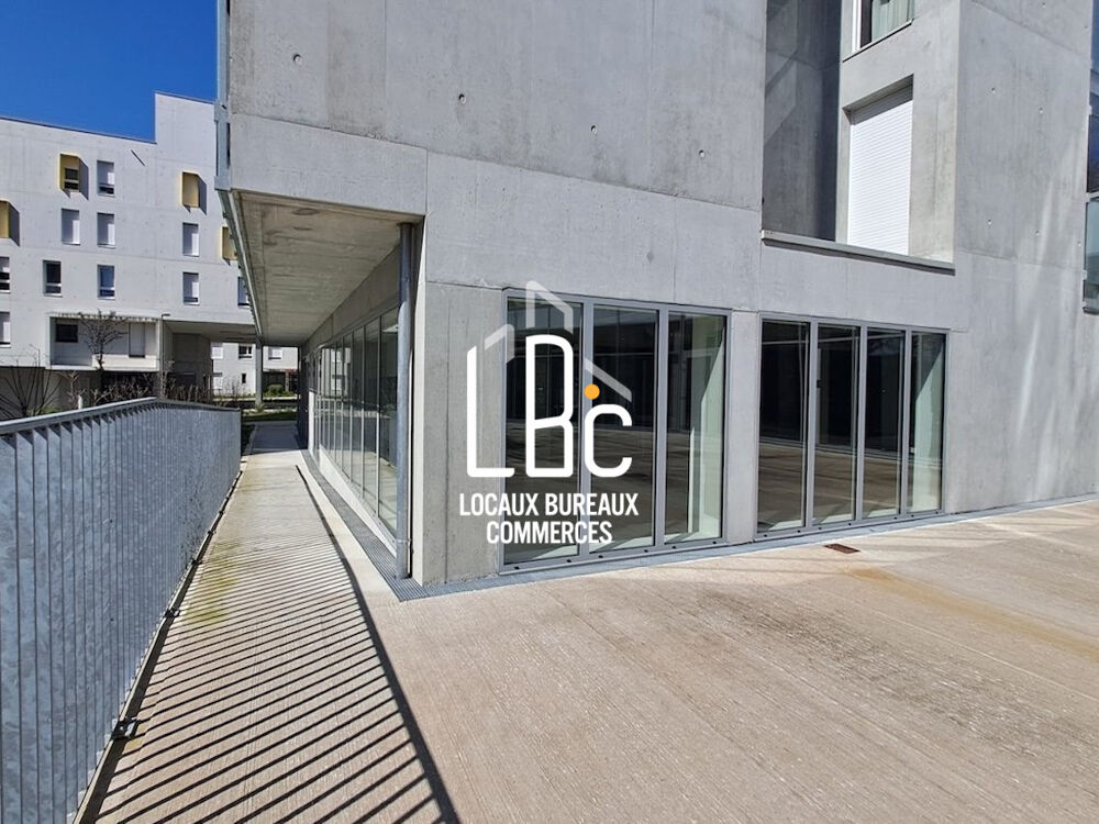   Nantes Université - À vendre local commercial 214,50 m² 