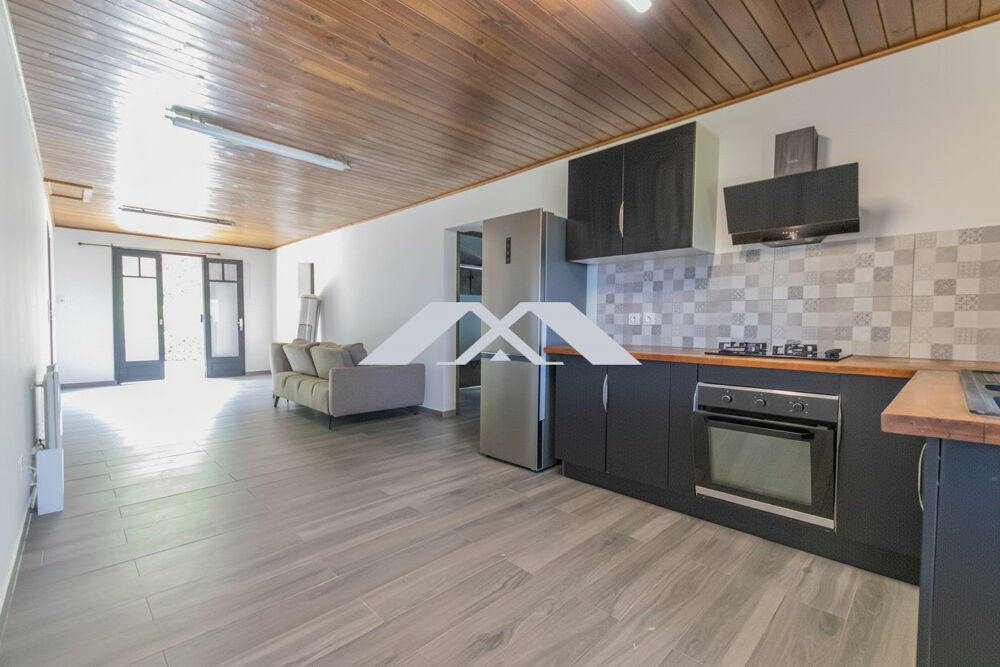 Location Appartement Superbe T3 en REZ-DE-JARDIN à Petite Ile quartier ravine du pon Petite-Île