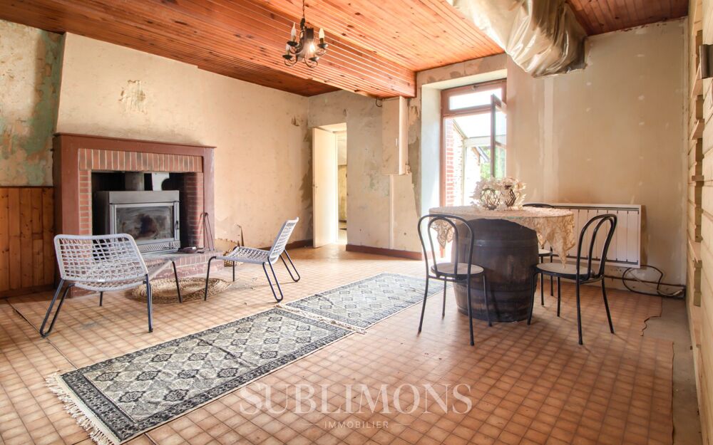 Longère en pierre - 2 260 m² de terrain