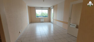  Appartement à louer 2 pièces 44 m²