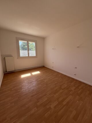  Maison à louer 3 pièces 152 m²
