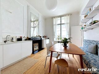  Appartement à louer 5 pièces 112 m²
