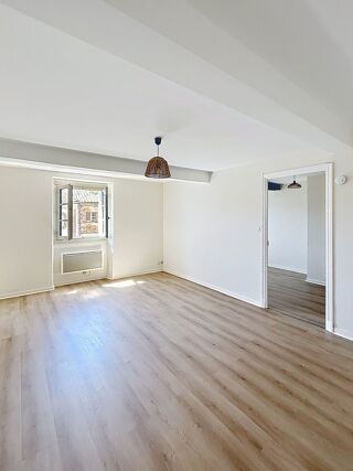  Appartement à louer 2 pièces 40 m²
