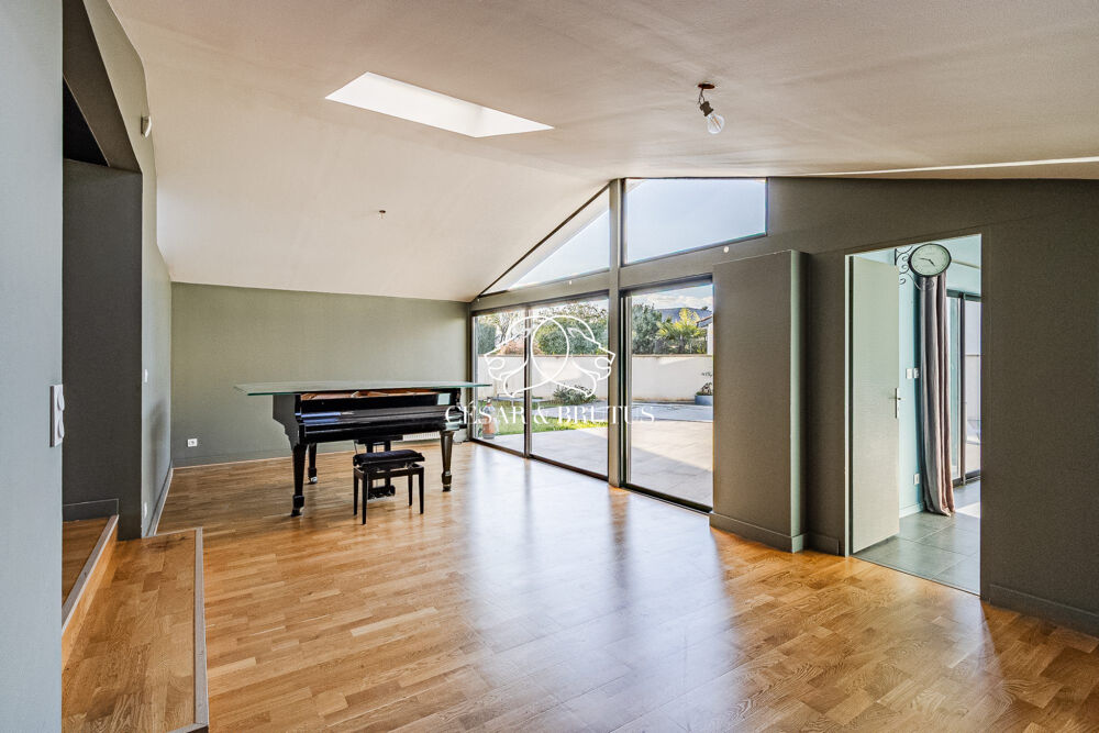 à vendre  Maison Tassin-la-Demi-Lune (69160)