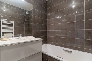  Appartement à louer 4 pièces 90 m²