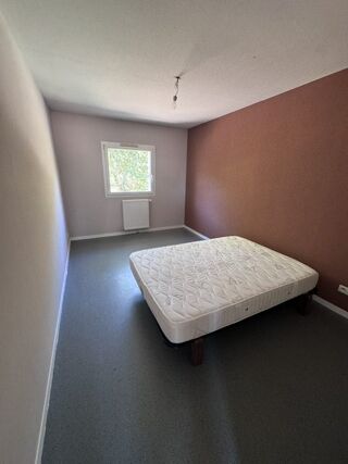  Maison à louer 4 pièces 81 m²