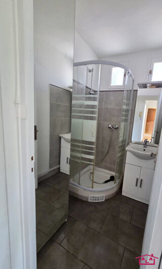  Appartement à louer 3 pièces 51 m²