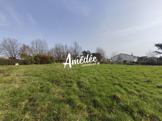  Terrain à vendre 944 m²