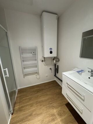 Appartement à louer 2 pièces 44 m²