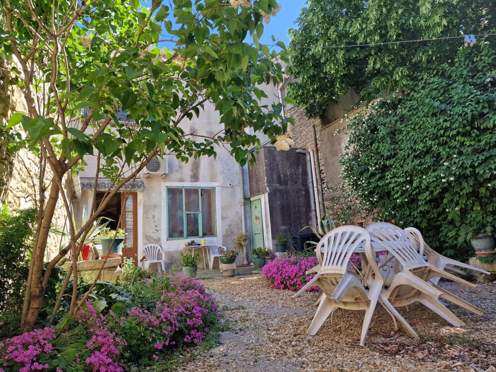 grande maison style bourgeoise avec jardin
