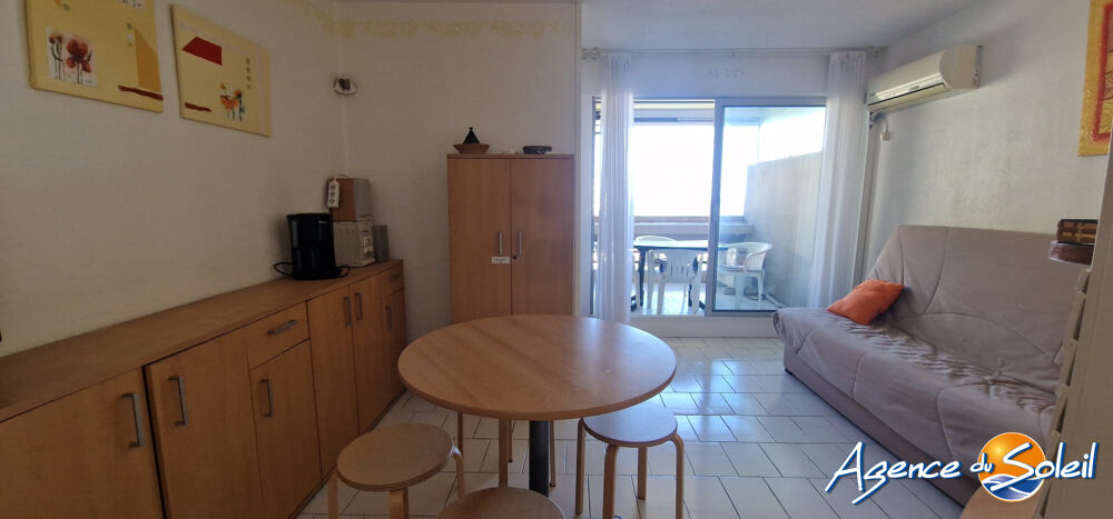 Beau T1-cabine avec belle terrasse vue mer et cave en sous-sol