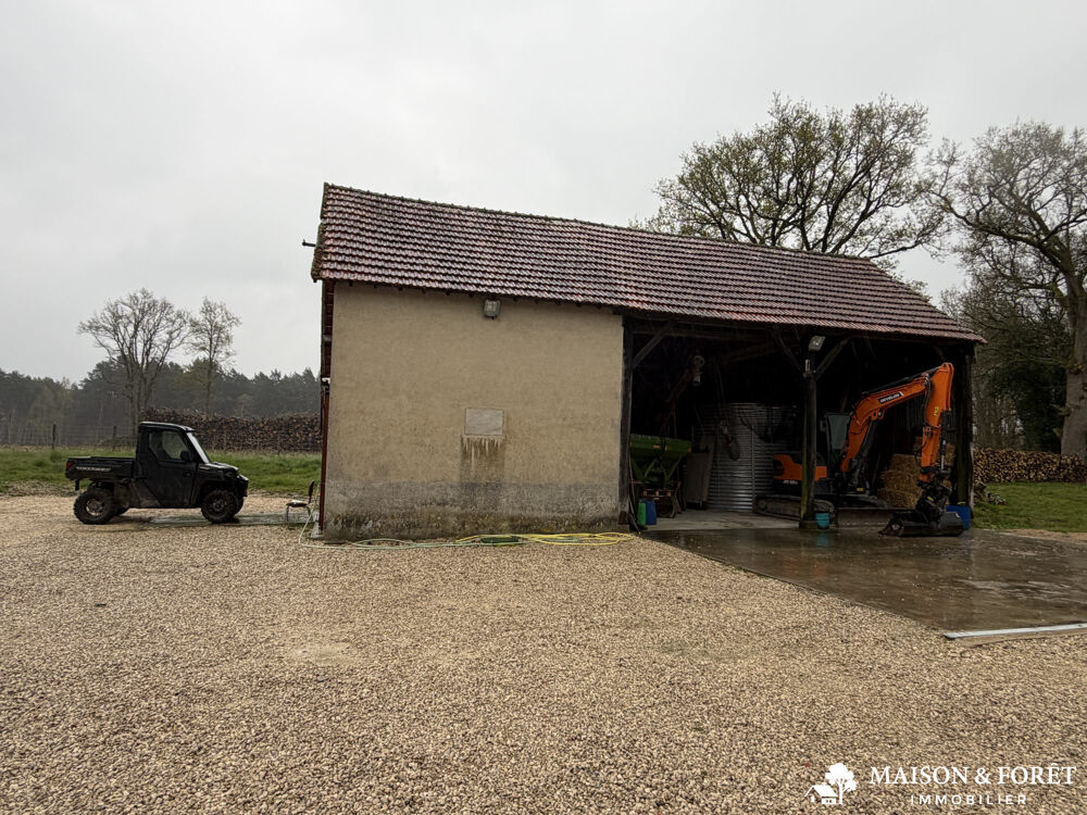 PROPRIÉTÉ de 165ha