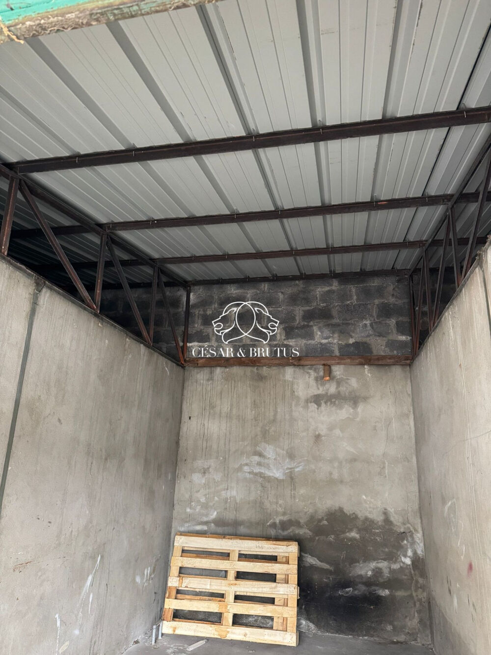 Vente Parking/Garage Garage extérieur - VILLEURBANNE Villeurbanne