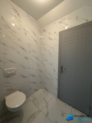  Appartement à louer 5 pièces 95 m²