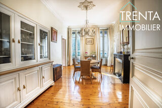  Appartement à vendre 6 pièces 162 m²