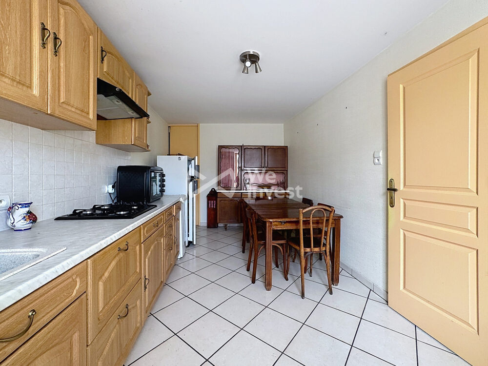 Vente Maison Ensemble immobilier avec habiatation, grange et jardin. Combronde
