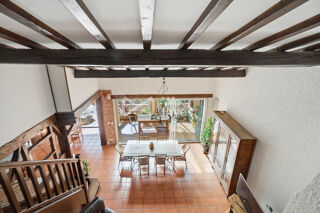  Maison à vendre 10 pièces 328 m²