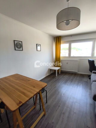  Appartement à louer 1 pièce 25 m²