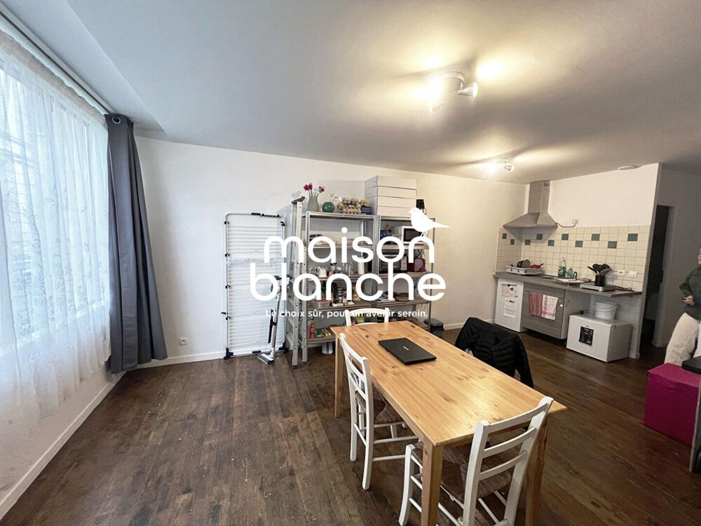 Vente Immeuble Immeuble de rapport - 7 pièces - 200 m² Saint-maixent-l'École