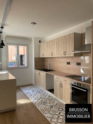  Appartement à louer 3 pièces 1 m²