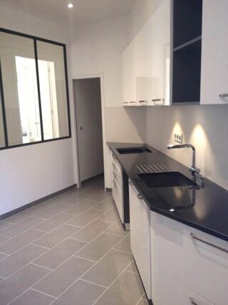  Appartement  louer 7 pices 231 m