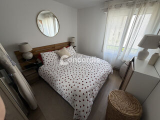  Appartement à louer 4 pièces 76 m²