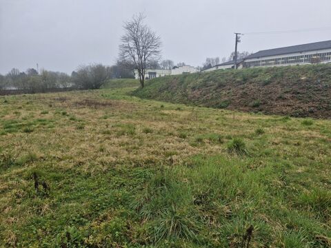   Terrain à bâtir à usage professionnel ! 