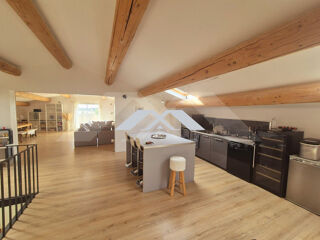  Immeuble � vendre 860 m�