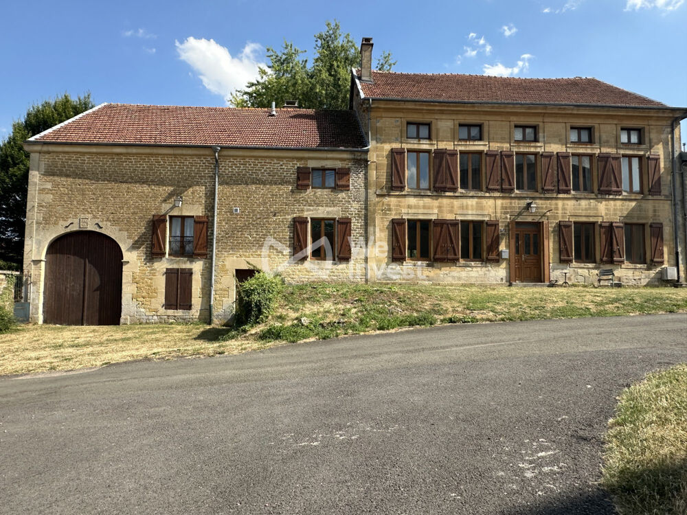Vente Maison Maison de caractère avec 7 chambres, piscine intérieure et vas Nouart