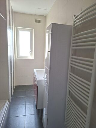  Appartement à louer 2 pièces 34 m²