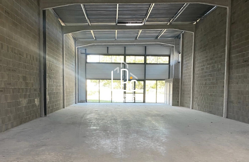   Carquefou - À louer local commercial 225 m² 