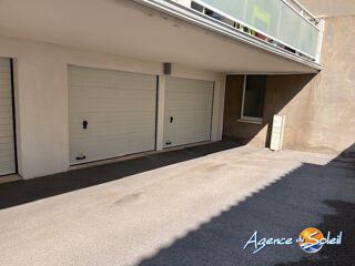  Parking / Garage à louer 18 m²