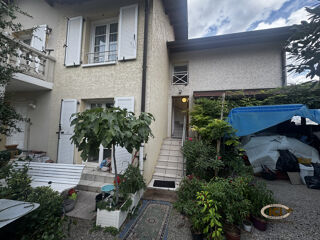  Maison à vendre 10 pièces 248 m²