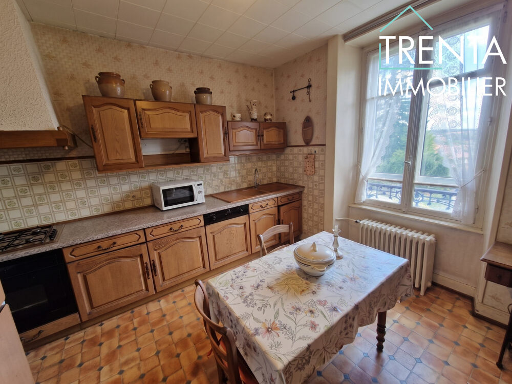 Maison individuelle avec grand terrain et garage
