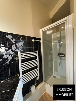  Appartement à louer 2 pièces 46 m²