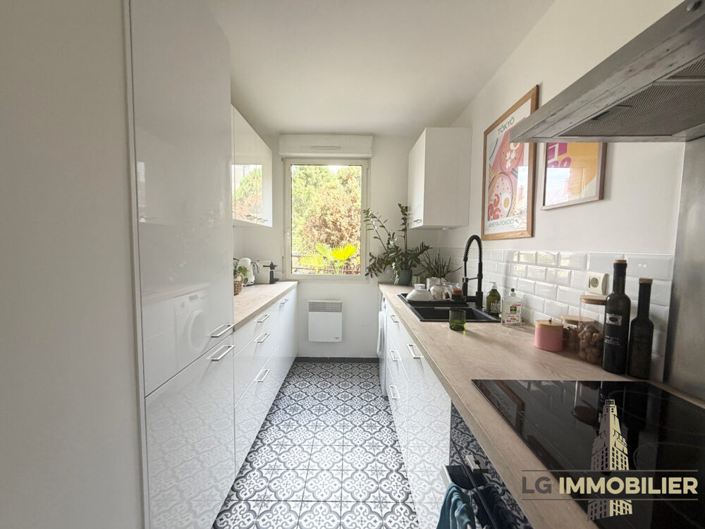 Location Appartement CENTRE-VILLE - TYPE 3 MEUBLE AVEC TERRASSE ET BOX Amiens