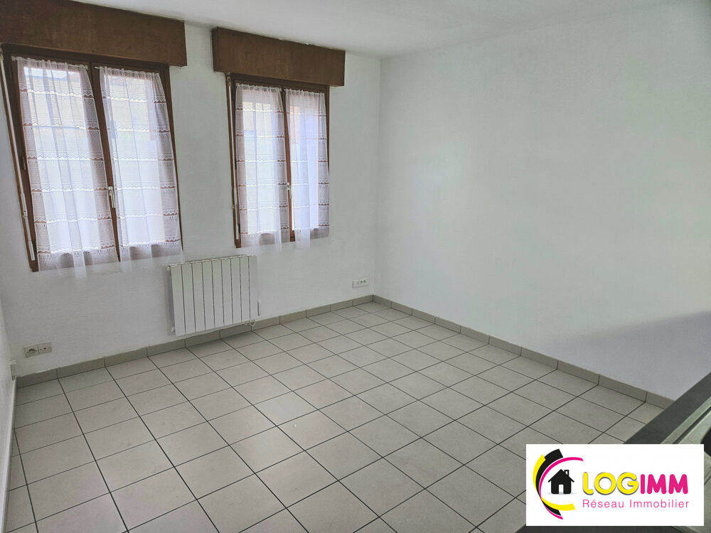 Location Appartement Maing coeur de ville Appartement de 32 m² dans immeuble calme + Maing